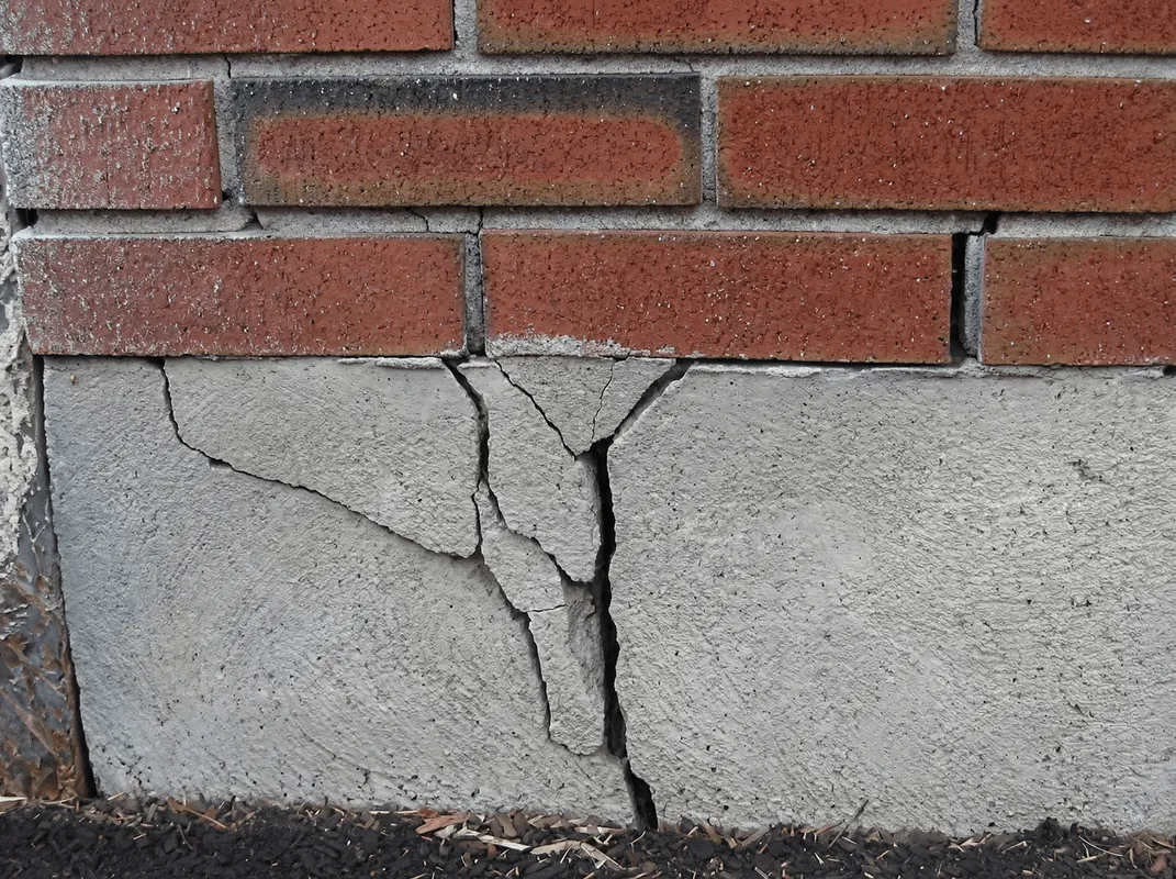 Concrete foundation with serious structural damage in Dayton, OH